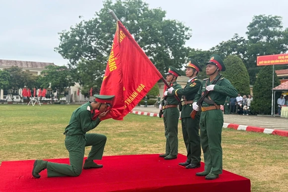 Trung đoàn 762 tổ chức Lễ tuyên thệ Chiến sĩ mới
