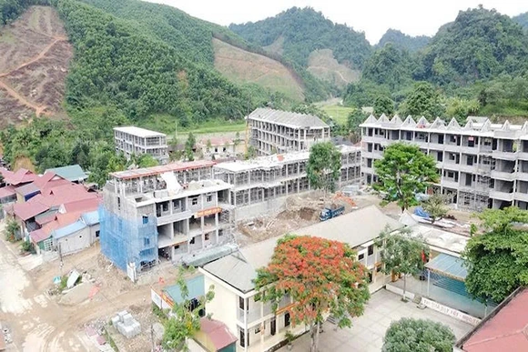Cao điểm “100 ngày đêm” hoàn thành trường nội trú vùng biên