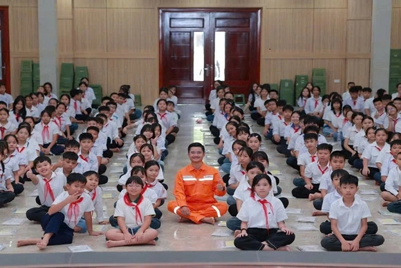 Chung tay trang bị kỹ năng an toàn điện cho thế hệ trẻ Thanh Hóa