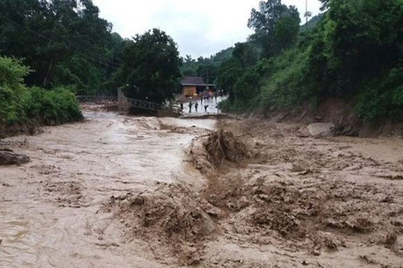 Thanh Hóa chủ động ứng phó mưa lớn diện rộng,&nbsp;lũ quét, sạt lở đất