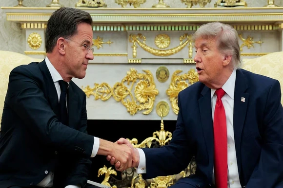 NATO nỗ lực xoa dịu quan điểm của Tổng thống Mỹ Trump  trước thềm thượng đỉnh