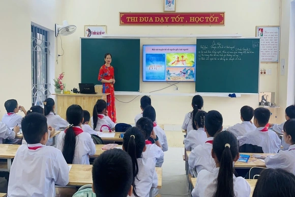 Bộ GD-ĐT dự kiến thí điểm sắp xếp trường học tại 15 tỉnh trước cuối năm 2026