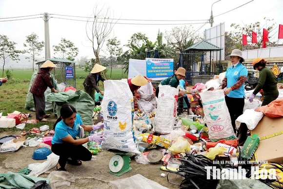 Hãy bỏ rác vào “Ngôi nhà xanh”