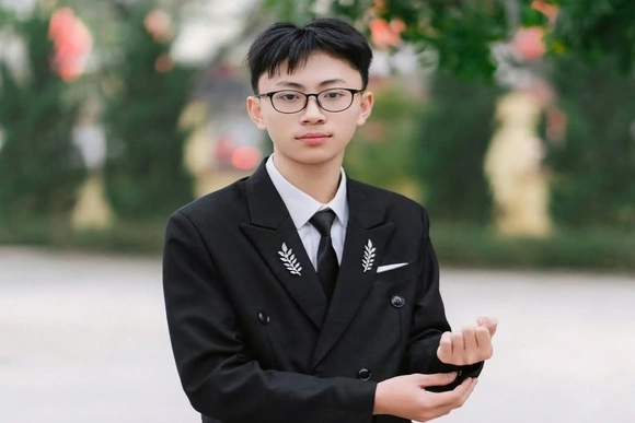 Cậu học trò vùng quê thuần nông lọt top học sinh có điểm tốt nghiệp cao nhất cả nước