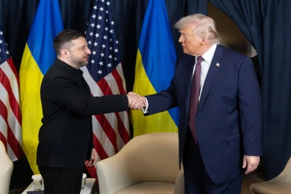 Tổng thống Mỹ Donald Trump tăng tốc ngoại giao bên lề Hội nghị Thượng đỉnh NATO