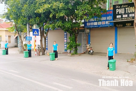 Hội LHPN phường Hàm Rồng ra mắt 21 mô hình “Đoạn đường phụ nữ tự quản xanh - sạch - đẹp”