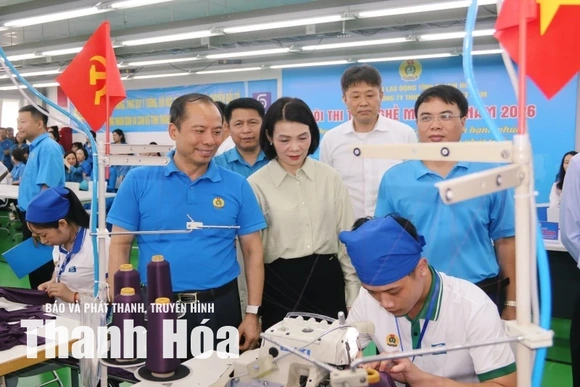 Giữ vững “mạch sản xuất”, quyết liệt đưa chương trình vào cuộc sống