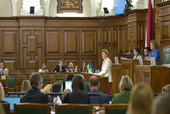 Latvia cấm nhập khẩu sách, báo và trò chơi điện tử từ Nga, Belarus