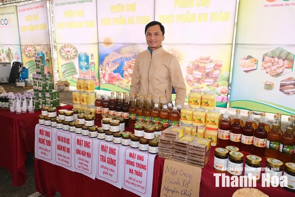 Từ gia công đến xây dựng thương hiệu riêng