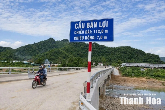 Xua tan nỗi lo chia cắt mùa lũ