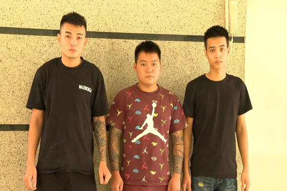 Dàn cảnh va quệt để “ăn vạ”, 3 đối tượng bị bắt giữ