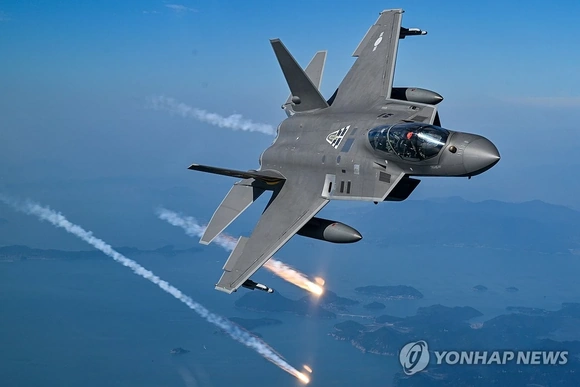 Hàn Quốc hoàn tất phát triển tiêm kích nội địa KF-21