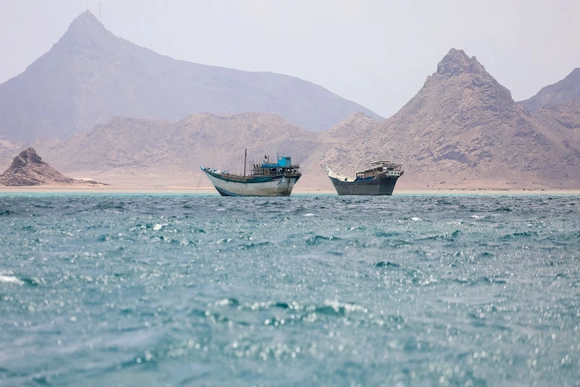 Houthi phủ nhận kế hoạch áp phí tàu qua Biển Đỏ