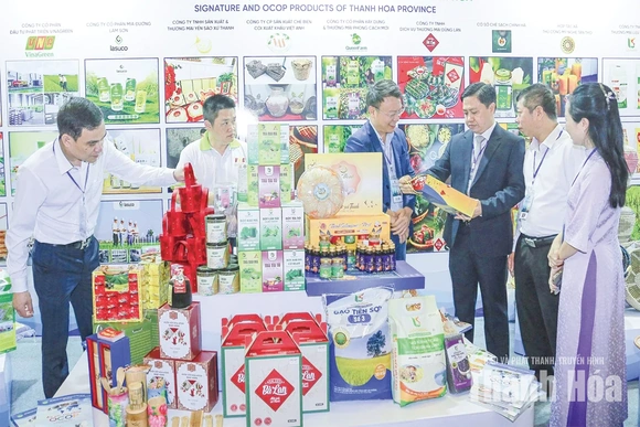 Đẩy mạnh kết nối thị trường,&nbsp;thúc đẩy tiêu thụ sản phẩm OCOP