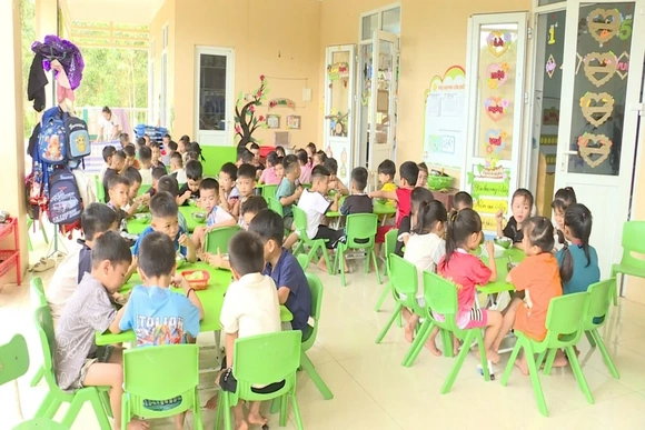 Khẩn trương sắp xếp mạng lưới trường học