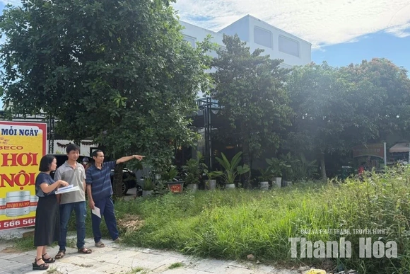 Có sổ đỏ, có giấy phép xây dựng nhưng chưa thể xây nhà!
