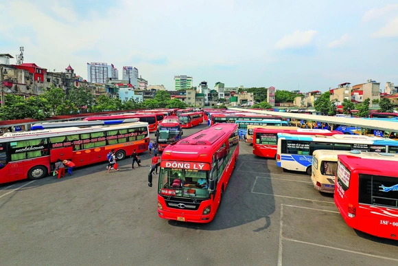 Bảo đảm trật tự, an toàn giao thông đối với hoạt động kinh doanh vận tải bằng xe ô tô