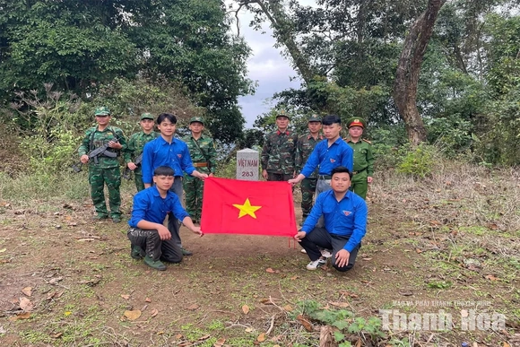 Tuổi trẻ xung kích dựng xây vùng biên