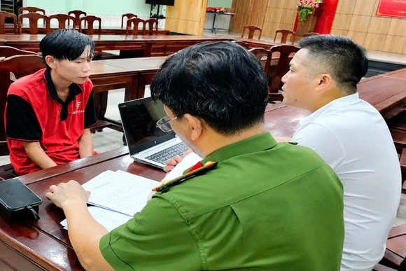 Bắt đối tượng chém vợ, mẹ vợ rồi thay tên, trốn truy nã hơn 5 năm
