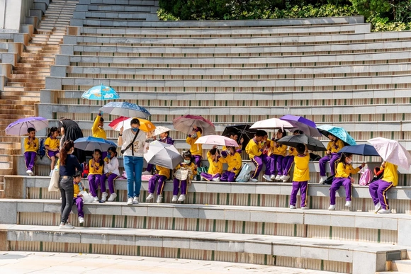 560 triệu trẻ em đối mặt nguy cơ phơi nhiễm nhiệt độ cao nguy hiểm do biến đổi khí hậu