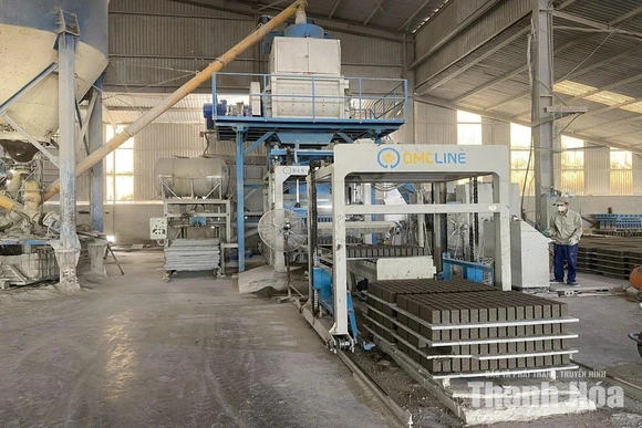 Ứng dụng khoa học - công nghệ vào sản xuất gạch không nung