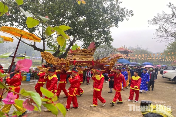 Trầm tích lịch sử giữa đại ngàn