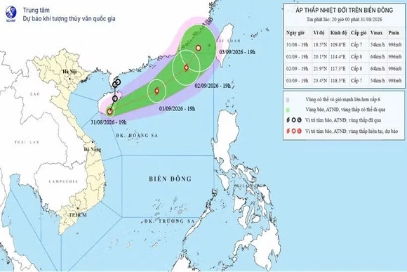 Áp thấp nhiệt đới di chuyển dị thường, khả năng mạnh lên thành bão vào ngày 1/9