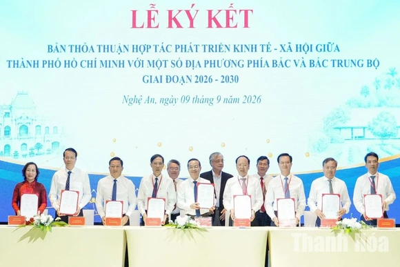 TP Hồ Chí Minh và các tỉnh phía Bắc, Bắc Trung Bộ mở rộng hợp tác giai đoạn 2026-2030