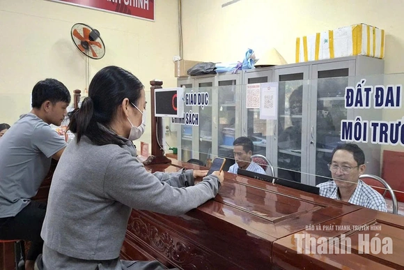 Trung Chính đẩy mạnh chuyển đổi số,&nbsp;nâng cao chất lượng phục vụ