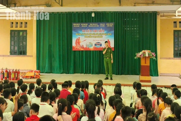 Quý Lương đưa pháp luật&nbsp;đến gần hơn với người dân