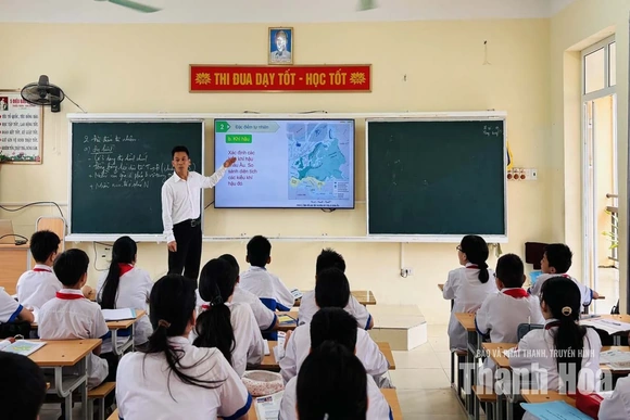 Nhìn về phía trước
