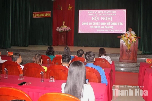 Xã Quảng Ninh kết thúc hoạt động hai đảng bộ cơ sở