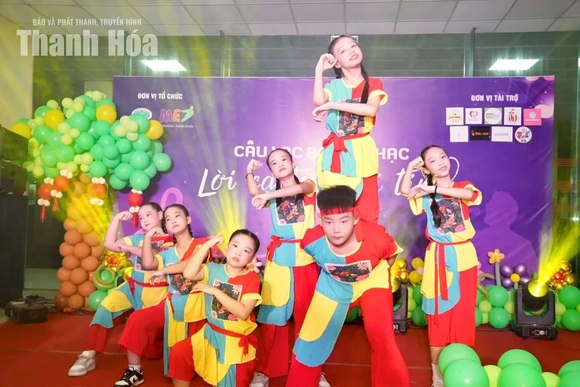 “Giai điệu trăng yêu thương” mang Trung thu ấm áp đến bệnh nhân