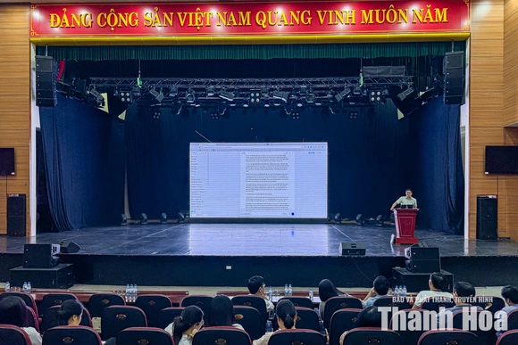 Trang bị kỹ năng, bảo đảm an toàn thông tin, sử dụng AI trong tác nghiệp báo chí