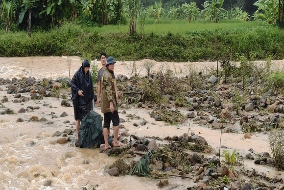 Một người tử vong do mưa lũ