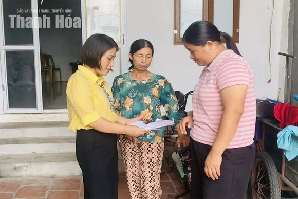 Đưa thông tin đến tận người dân