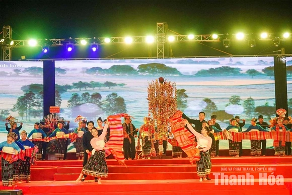 Bảo tồn giá trị văn hóa phi vật thể&nbsp;vùng đồng bào dân tộc thiểu số