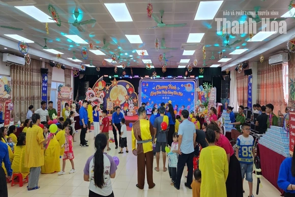 Rộn ràng không khí Trung thu tại Bệnh viện Nhi Thanh Hóa