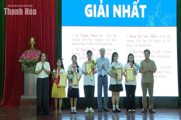 Trao giải Cuộc thi “Đại sứ Văn hóa đọc”, phát động Cuộc thi “Thanh Hoá trong trái tim em”