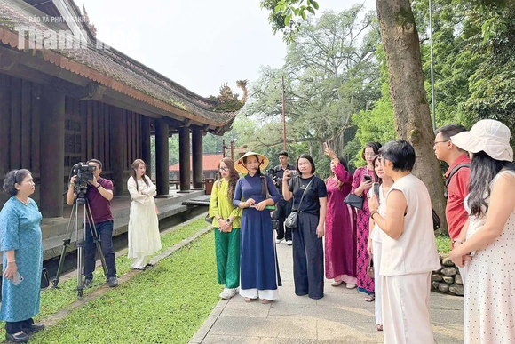 Khi thuyết minh viên trở thành “đại sứ” điểm đến của Thanh Hóa