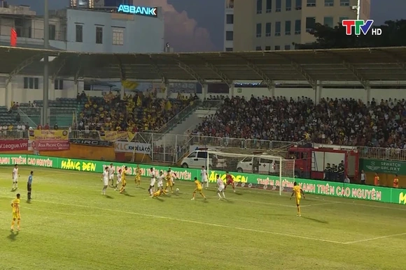 Vòng 9 V.League: Thất bại trước Hoàng Anh Gia Lai, Đông Á Thanh Hóa vẫn xếp thứ 10 trên BXH