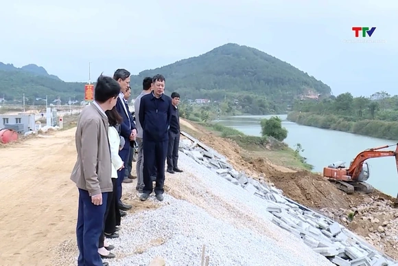 Đoàn Đại biểu Quốc hội tỉnh Thanh Hóa giám sát chuyên đề tại thị xã Bỉm Sơn và huyện Thiệu Hóa