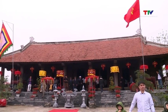 Tăng cường quản lý hoạt động lễ hội, không đốt vàng mã