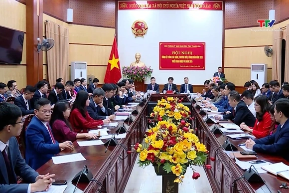 Văn phòng UBND tỉnh hướng đến nền hành chính "Thân thiện – phục vụ - hiện đại – hiệu quả&am