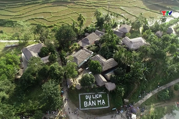 Một ngày ở bản Mạ