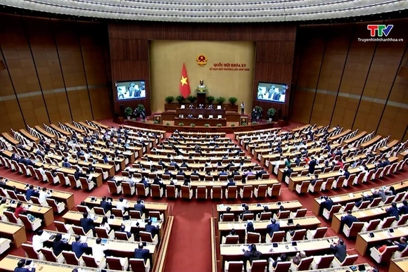Quốc hội thảo luận ở tổ về cơ chế, chính sách đặc thù thực hiện các chương trình mục tiêu quốc gia