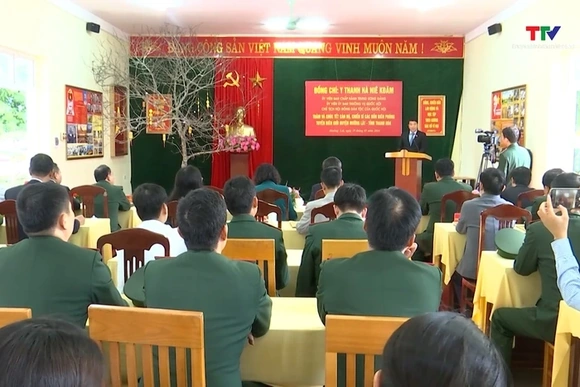Chủ tịch Hội đồng Dân tộc của Quốc hội thăm và chúc tết các Đồn Biên phòng huyện Mường Lát
