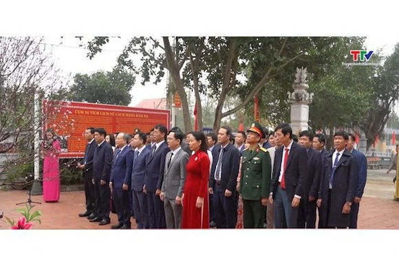 Huyện Đông Sơn dâng hương nhân kỷ niệm 94 năm Ngày thành lập Đảng Cộng sản Việt Nam