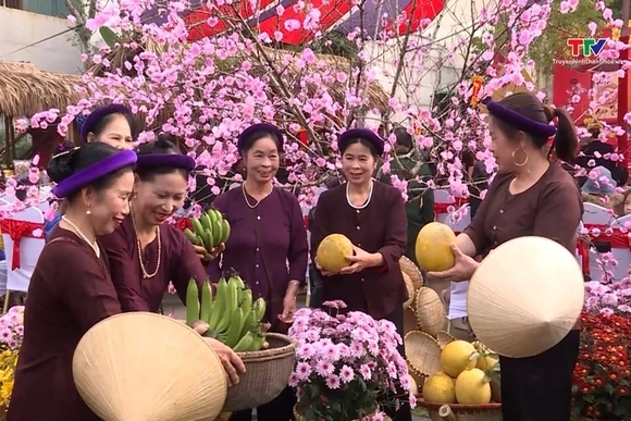 Trải nghiệm “Tết xưa, làng cổ” tại thành phố Thanh Hoá