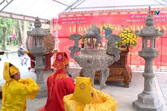 Khai hội Xuân Giáp Thìn tại Đền thờ vua Lê Thái Tổ, huyện Thọ Xuân, tỉnh Thanh Hóa